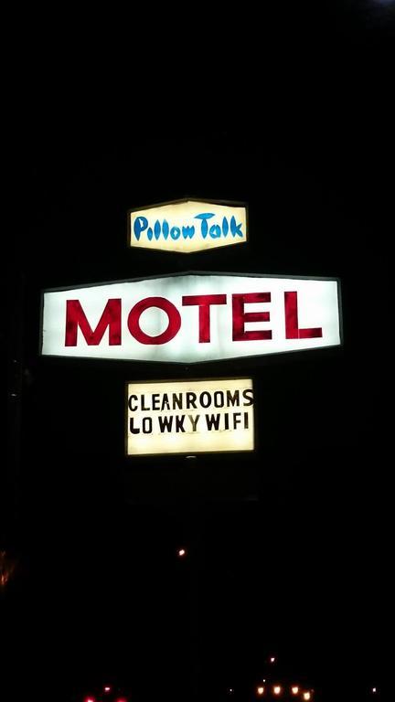 Pillow Talk Motel Wellington Exterior photo