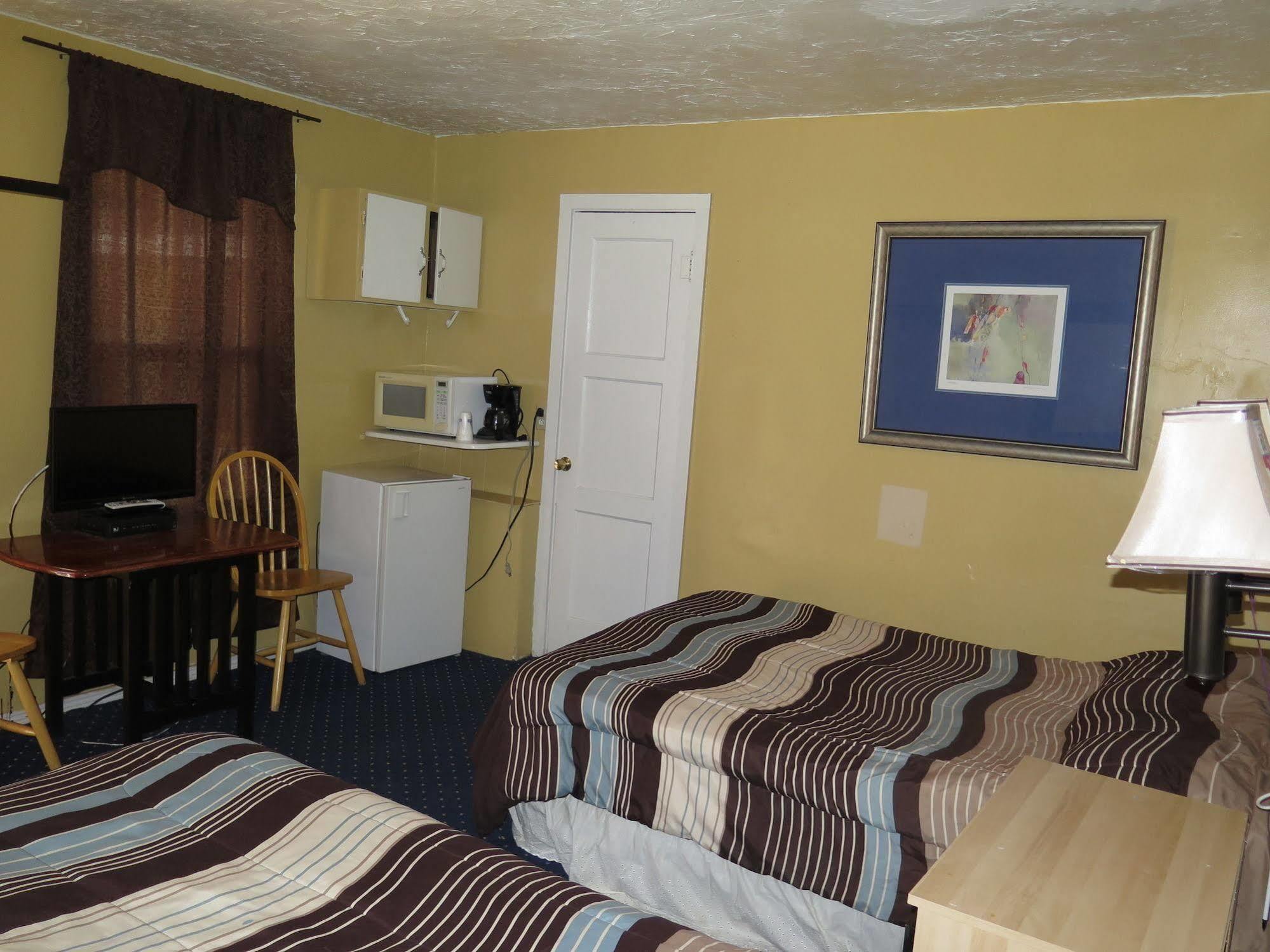 Pillow Talk Motel Wellington Exterior photo